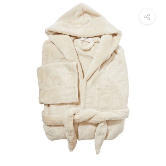 NEW Summer & Rose Cozy Robe with Hood - Picture 4 of 5